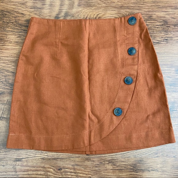 Rust Button Design Skirt - Picture 3 of 5